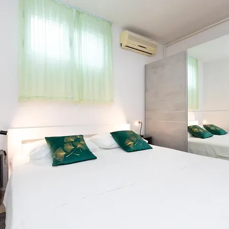 Apartment Living With Common Pool Punat